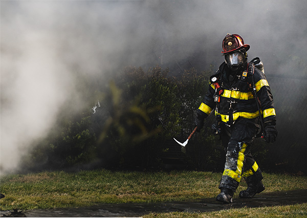 litllewalkinsmokeoutside.jpg